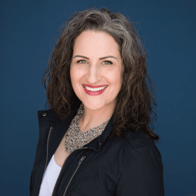 Elizabeth Bieniek - AI Keynote Speaker