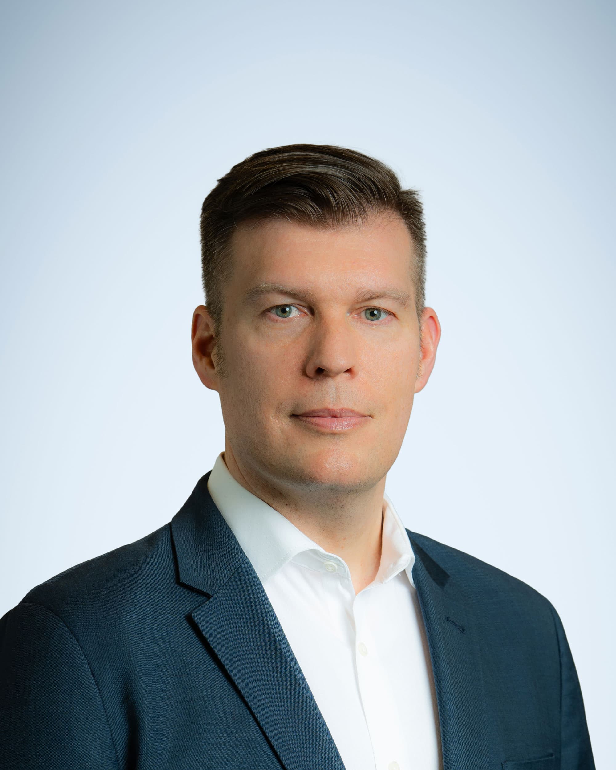 Russell Wald - AI Keynote Speaker